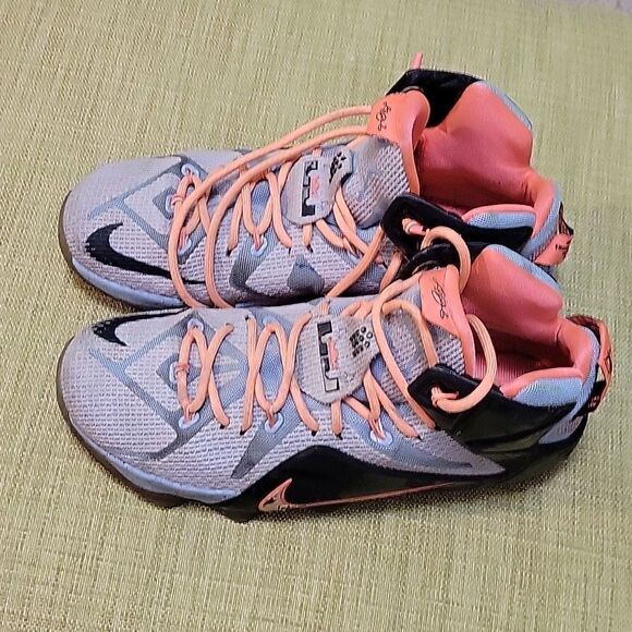 NIKE LEBRON RECORDS TRIPLE DOUBLE AND DEBUT 12's EASTER MEN'S SNEAKER - Picture 13 of 13